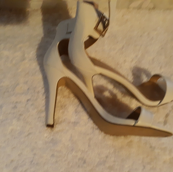 Shoes - Picture 1 of 3